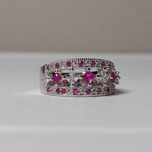 Very Pretty Size 10.25 Silver Tone Ring With Pink And Clear Stones